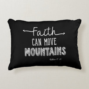 Almofada Decorativa Fé pode mover montanhas Design preto e branco