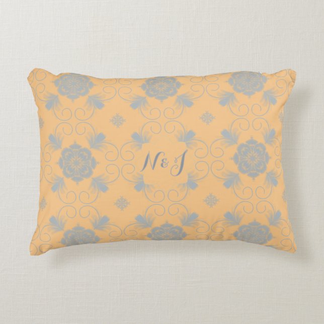 Almofada Decorativa Flora Royale Decorative Accent Pillow (Frente)