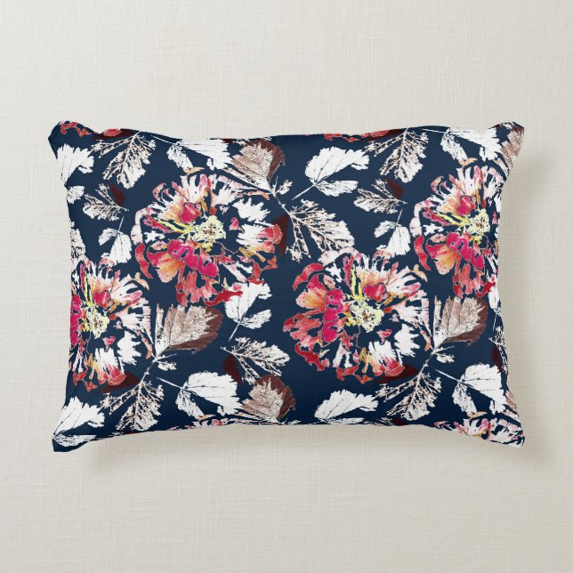 Almofada Decorativa Flores brancas e vermelhas em azul. (Frente)