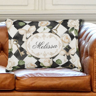 Almofada Decorativa Flores de Rosa Vintage Monograma Diamante Preto Br
