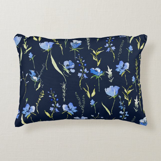 Almofada Decorativa Flores Rusticas Azuis: Ilustração Botânica. (Frente)