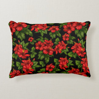 Almofada Decorativa Flores vermelhas no fundo preto