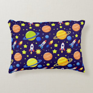 Almofada Decorativa Foguetes Planetas Estrelas Aventura Espaço Brilhan