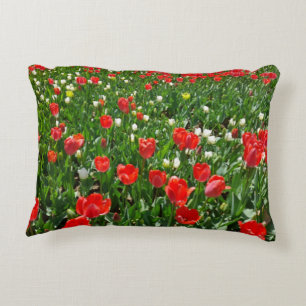 Almofada Decorativa Fotografia do Campo da Flor Vermelha Tulip
