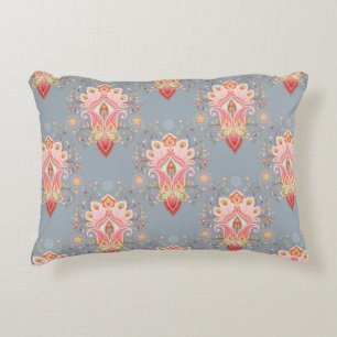 Almofada Decorativa Fundo uniforme oriental com flor de paisley a