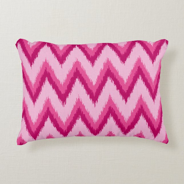 Almofada Decorativa Ikat Chevron Stripes - Fuchsia e rosa pálido (Frente)