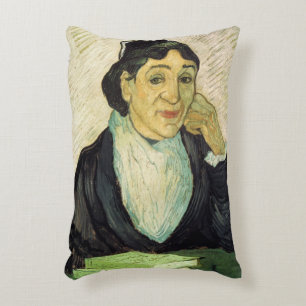 Almofada Decorativa L'Arlesienne (Madame Ginoux) por Vincent van Gogh
