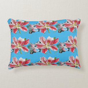 Almofada Decorativa Lily Lillies, Azul e Rosa, Cachão de Aquarela