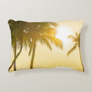 Almofada Decorativa Linda paisagem do mar com silhueta c