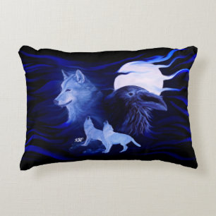 Almofada Decorativa Lobos e Raven com lua de cheio