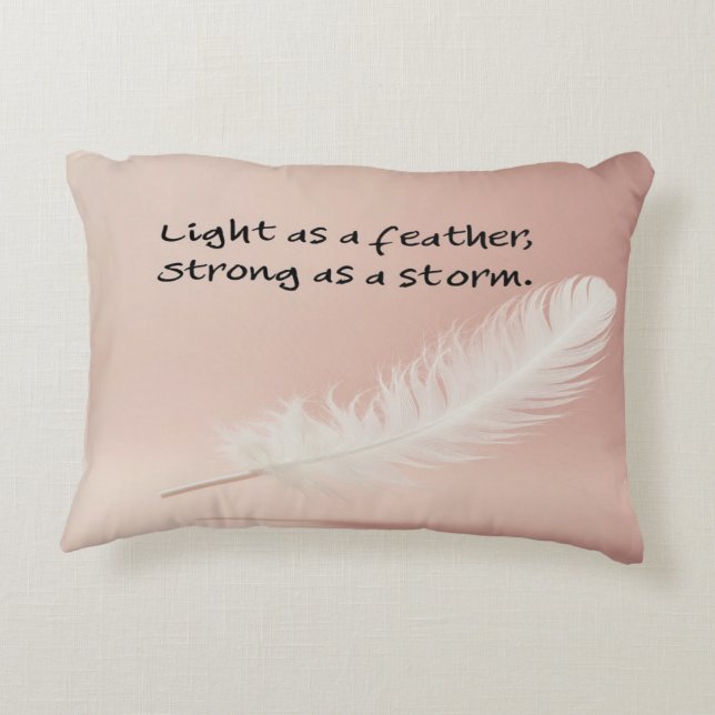 Almofada Decorativa Luz como uma pena, forte como uma tempestade (Verso)