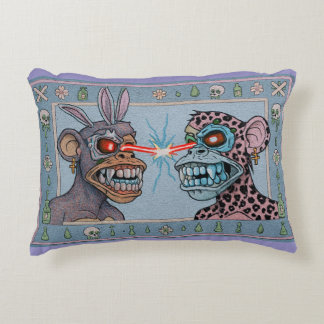Almofada Decorativa Macacos Turco-Ish com Olhos de Laser Azul Tapete