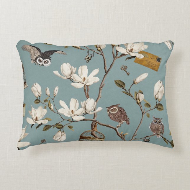 Almofada Decorativa Magnolia Grove with Owls in Duck egg blue (Frente)