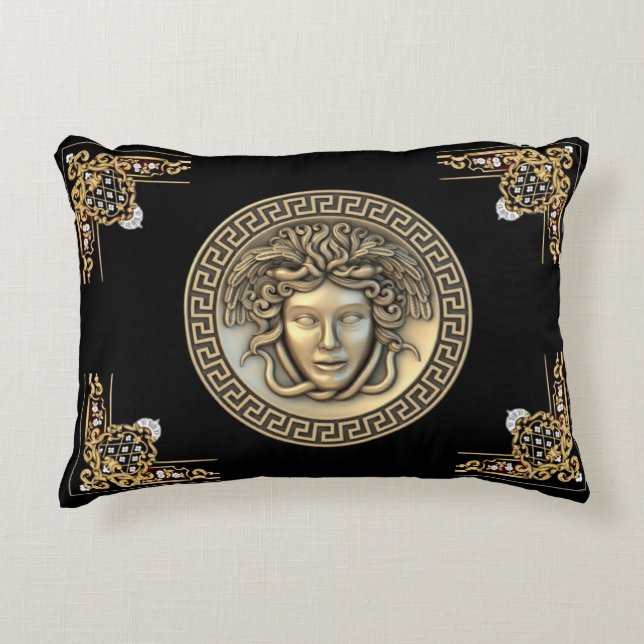 Almofada Decorativa Medusa e Chave Grega em Ouro Designer Aubusson (Frente)