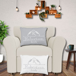 Almofada Decorativa Moldura Cinza Prata com Nome de Família e Monogram