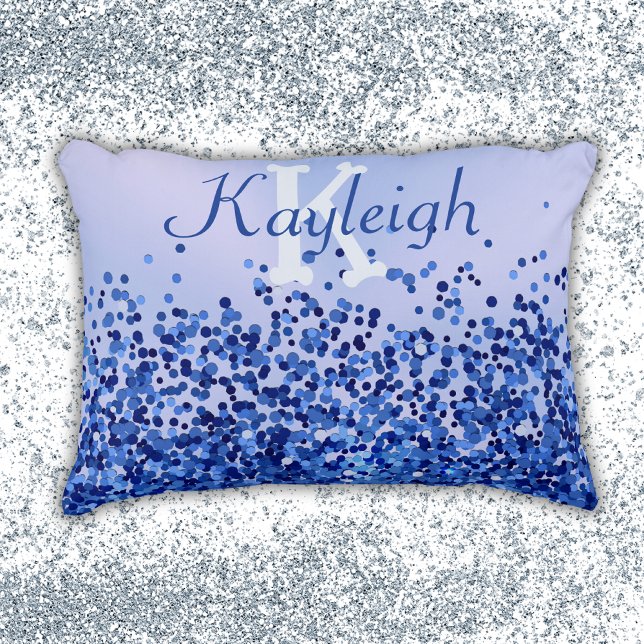 Almofada Decorativa Monograma Simples Azul Brutado de Metal e Largura  (Criador carregado)