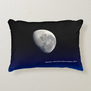 Almofada Decorativa Moonset, Estação Espacial Internacional, 2016