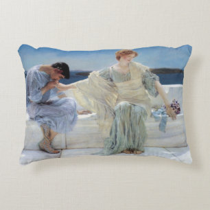 Almofada Decorativa Não Me Pergunte Mais de Sir Lawrence Alma Tadema