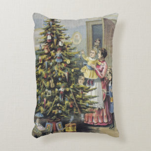 Almofada Decorativa Natal Antigo, Família Vitoriana em Torno da Árvore