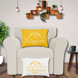 Almofada Decorativa Nome da Família Monograma Dividido Moldura Laranja