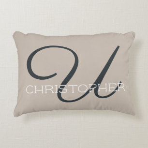 Almofada Decorativa Nome de Caligrafia Inicial U Bege Neutro Chic