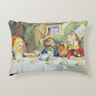 Almofada Decorativa O tea party do Hatter louco