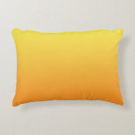 Almofada Decorativa "Ombre Amarelo E Laranja"<br><div class="desc">Travesseiro De Destaque "Ombre Amarelo E Laranja"</div>