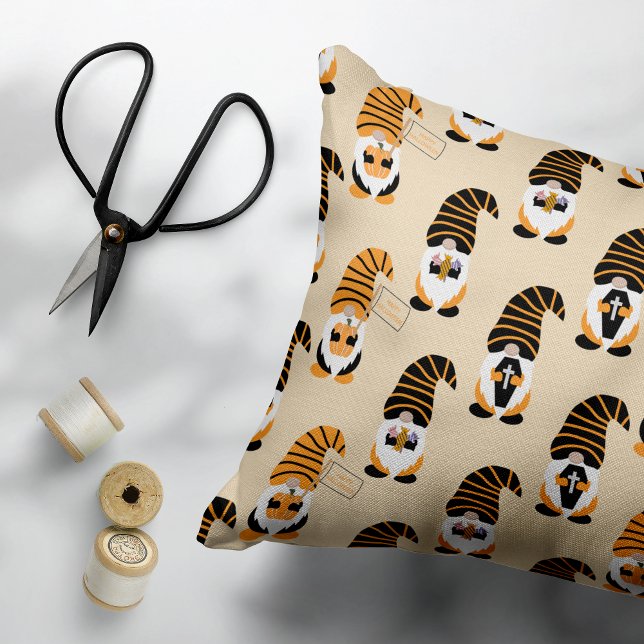 Almofada Decorativa Padrão De Gnomos, Gnomos Halloween Trick Ou Tratat (Criador carregado)