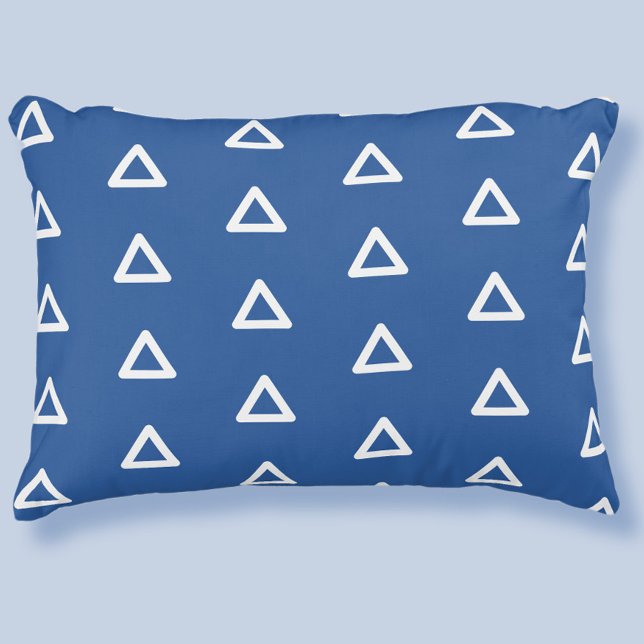 Almofada Decorativa Padrão de Triângulo Moderno Elegante Trendy Royal  (Modern Triangle Pattern Elegant Trendy Royal Blue Accent Pillow)
