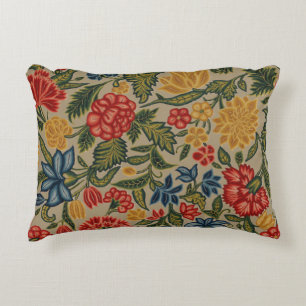 Almofada Decorativa Padrão Floral em Crewel Vintage Vermelho e Dourado
