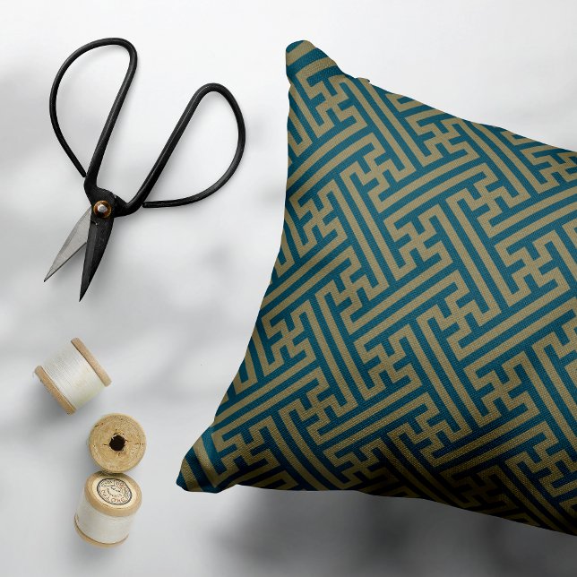 Almofada Decorativa Padrão Sayagata, japonês, Dourado e Marinho azul (Criador carregado)