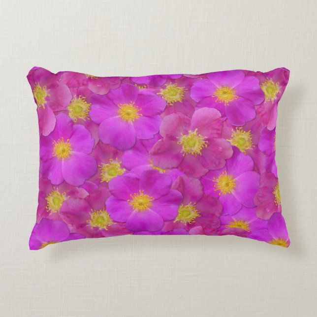 Almofada Decorativa Padrão Selvagem de Rosa (Frente)