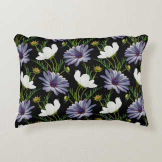 Almofada Decorativa Padrão sem costura com cosmos brancos e margarida
