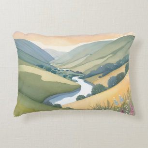Almofada Decorativa Paisagem de Colinas Onduladas Aquarela Bonita