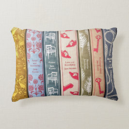 Almofada Decorativa Papel de parede e livros da casa de Jane Austen