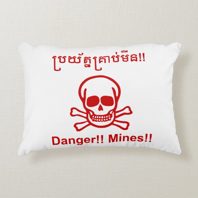 Almofada Decorativa Perigo! Minas! ☠ Khmer - Sinal ☠ (Frente)