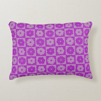 Almofada Decorativa Pétalas em Silêncio 01. Padrão Floral.
