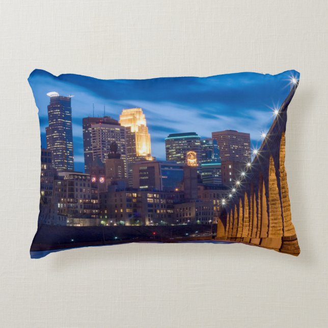 Almofada Decorativa Ponte Stone Arch Minneapolis Skyline (Frente)