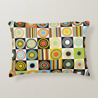 Almofada Decorativa Pontos coloridos, círculos, faixas de fundo.