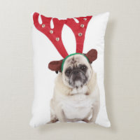 Pug de vista embaraçado que veste os Antlers da