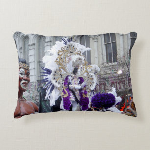 Almofada Decorativa Rei roxo do tribo Zulu de Mardis Gras