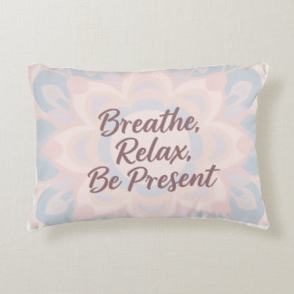 Almofada Decorativa Respire, Relaxe, Esteja Presente – Travesseiro de