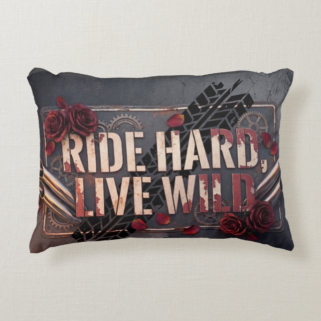 Almofada Decorativa ride hard live wild (Frente)