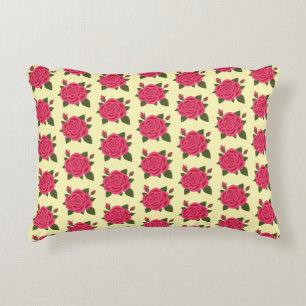 Almofada Decorativa Rosa com Botões Amarelo Pálido