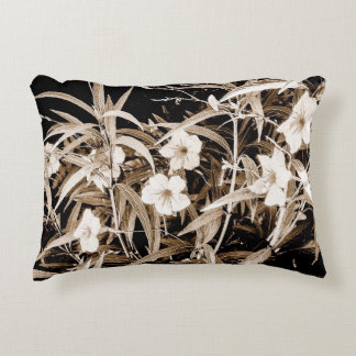 Almofada Decorativa Sepia Tone Petunias Mexicanas
