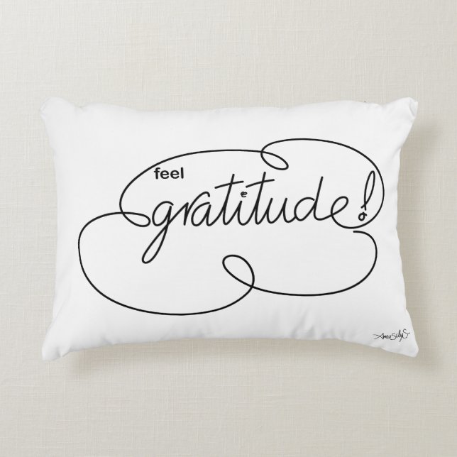 Almofada Decorativa Sinta GRATITUDE - Nuvens Negrito (Frente)