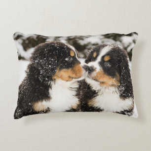 Almofada Decorativa Sniff dos fantoches do cão de montanha de Bernese