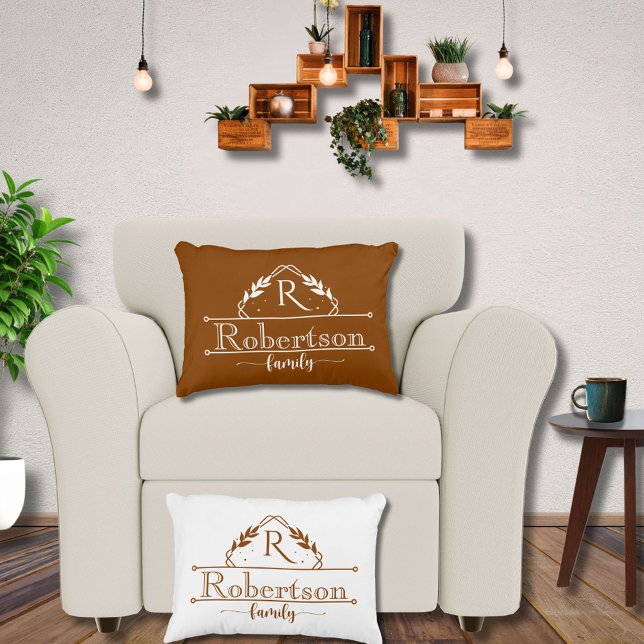 Almofada Decorativa Split Monogram Family Name Terracotta Frame (Criador carregado)