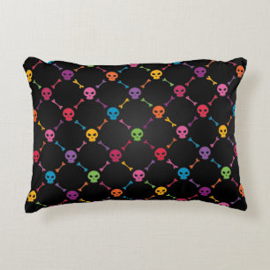 Almofada Decorativa Teste padrão multicolorido com crânios