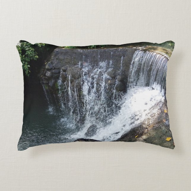 Almofada Decorativa The River Falls Pillow (Frente)